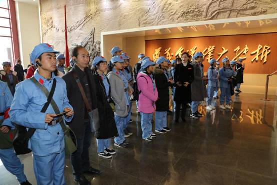 Y参观遵义会址纪念馆1