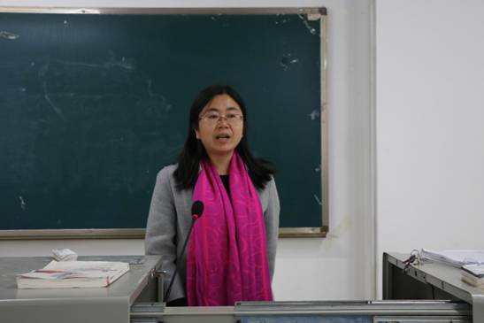 吕红霞讲课