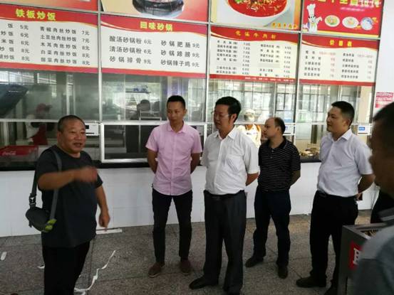 mmexport1503912799995